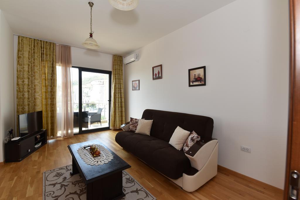 Lux Apartments Kristina Budva Exterior photo